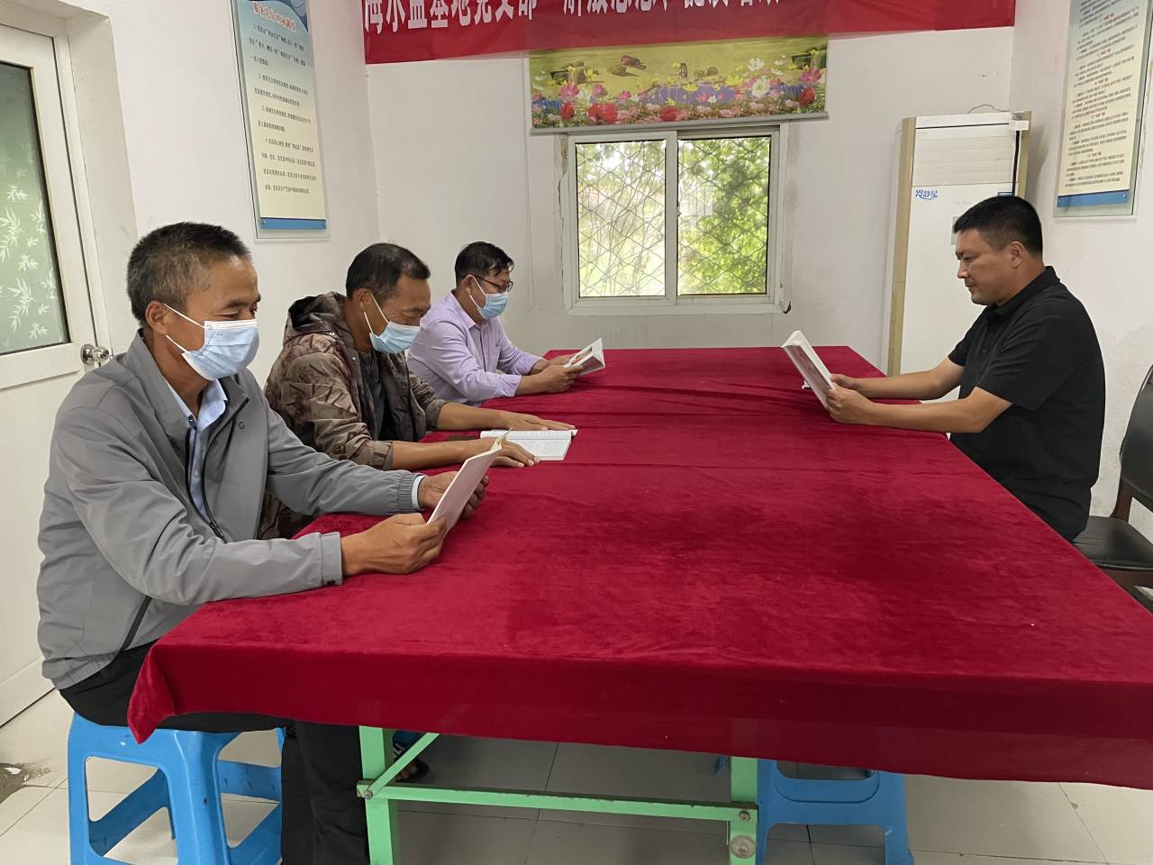 Cache_44e68077264b4bb6.jpg Cache_44e68077264b4bb6.jpg